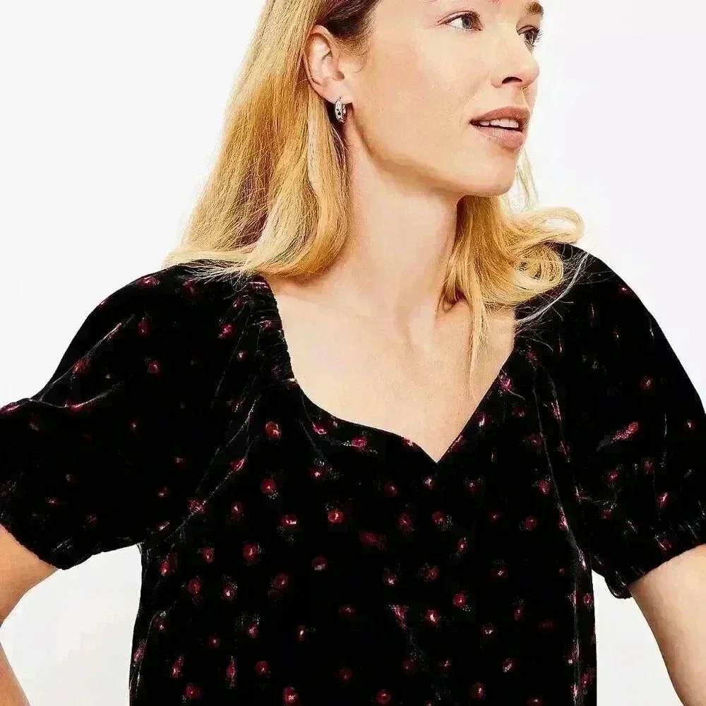 NWT LOFT Floral Velvet Puff Sleeve Blouse